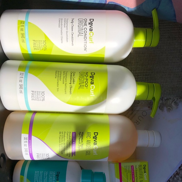 DEVACURL: UNUSED AND UNOPENED. Retail $200+!!